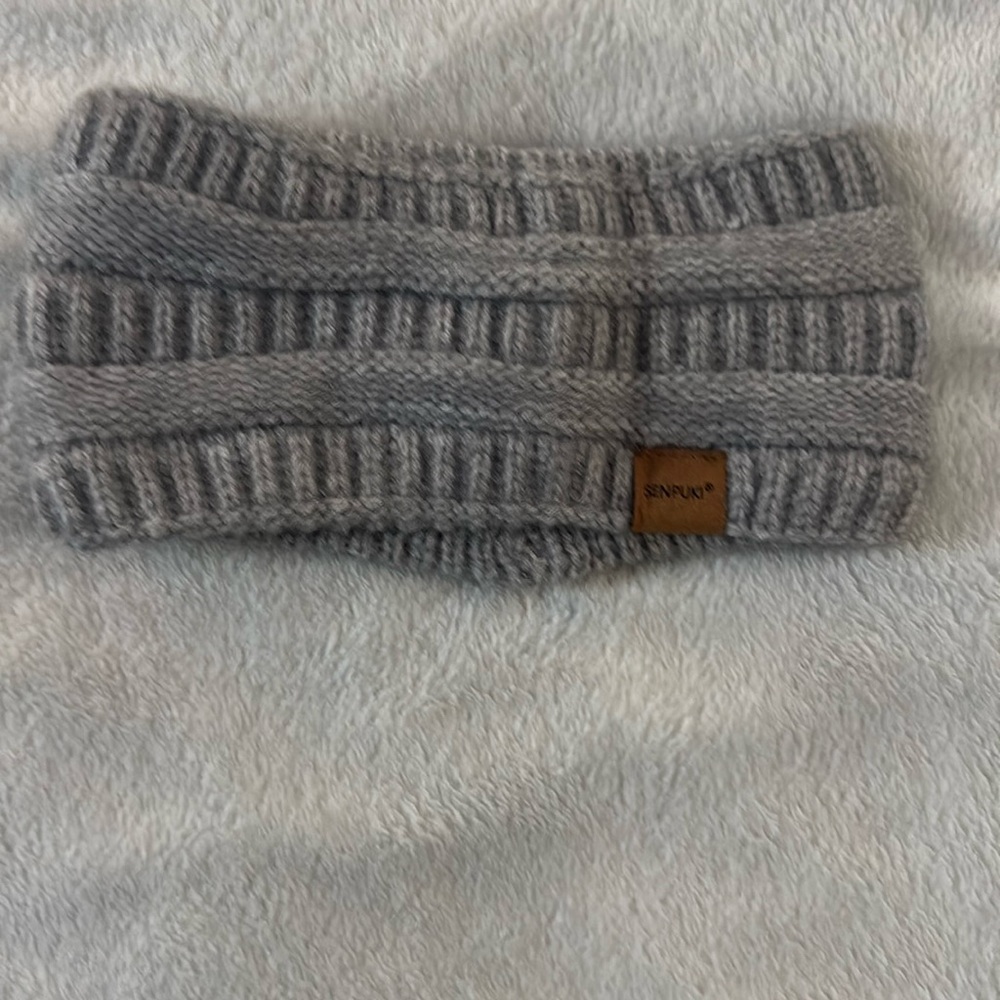 Soft stretch, winter warm, ribbed head cuff